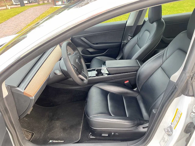 Tesla - model 3 - stnd.rwd plus 60 kwh - g-660-vd - 2019 - afbeelding 24 van  25