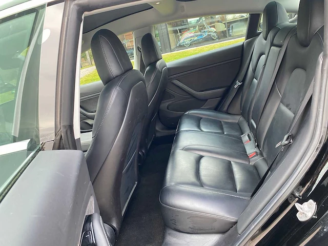 Tesla - model 3 - stnd.rwd plus 60 kwh - g-678-lx - 2019 - afbeelding 4 van  25