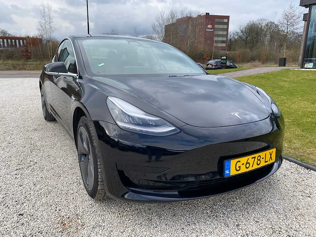 Tesla - model 3 - stnd.rwd plus 60 kwh - g-678-lx - 2019 - afbeelding 7 van  25
