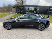 Tesla - model 3 - stnd.rwd plus 60 kwh - g-678-lx - 2019 - afbeelding 19 van  25