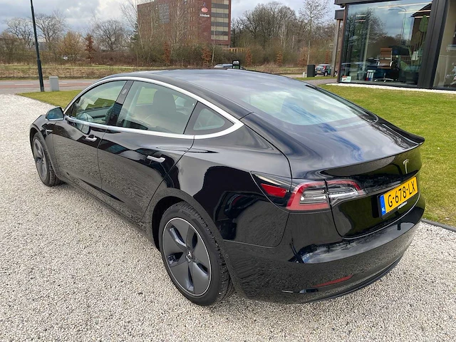 Tesla - model 3 - stnd.rwd plus 60 kwh - g-678-lx - 2019 - afbeelding 20 van  25