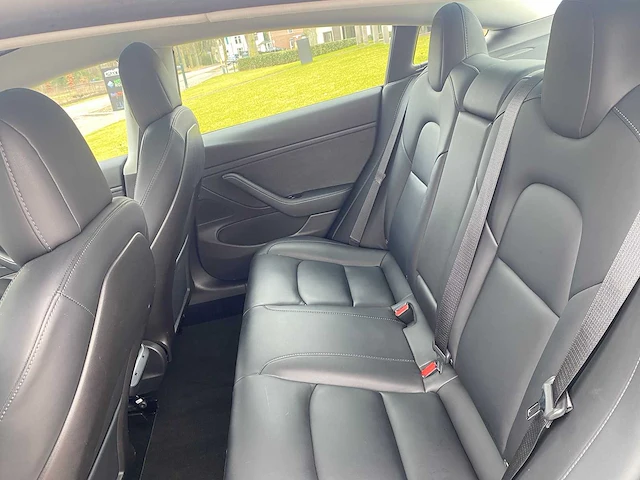 Tesla - model 3 - stnd.rwd plus 60 kwh - g-684-ff - 2019 - afbeelding 4 van  25