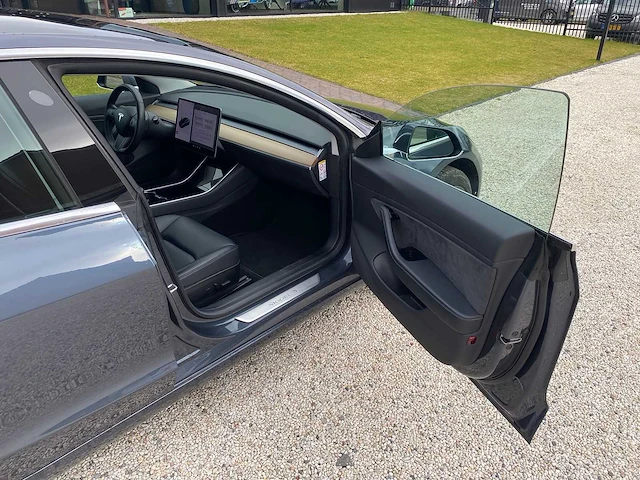 Tesla - model 3 - stnd.rwd plus 60 kwh - g-684-ff - 2019 - afbeelding 7 van  25