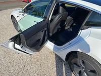 Tesla - model 3 - stnd.rwd plus 60 kwh - g-860-rd - 2019 - afbeelding 3 van  25