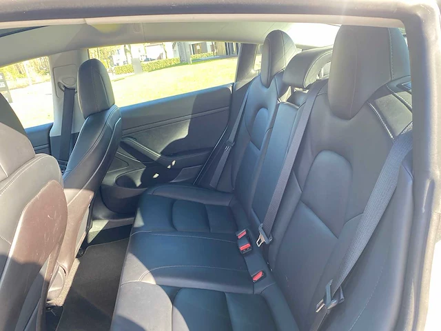 Tesla - model 3 - stnd.rwd plus 60 kwh - g-860-rd - 2019 - afbeelding 4 van  25