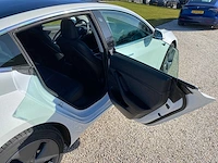 Tesla - model 3 - stnd.rwd plus 60 kwh - g-860-rd - 2019 - afbeelding 8 van  25