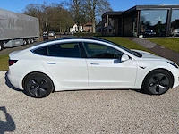Tesla - model 3 - stnd.rwd plus 60 kwh - g-860-rd - 2019 - afbeelding 14 van  25