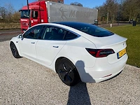 Tesla - model 3 - stnd.rwd plus 60 kwh - g-860-rd - 2019 - afbeelding 20 van  25