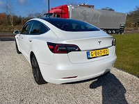 Tesla - model 3 - stnd.rwd plus 60 kwh - g-860-rd - 2019 - afbeelding 21 van  25