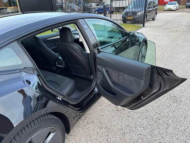 Tesla - model 3 - stnd.rwd plus 60 kwh - n-634-ps - 2021 - afbeelding 8 van  25
