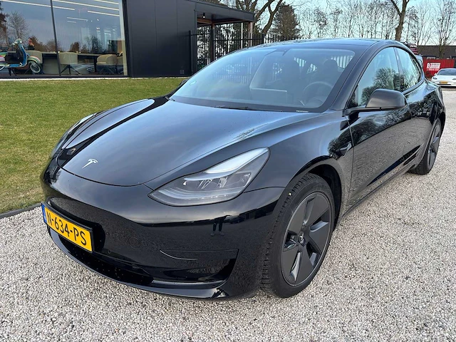 Tesla - model 3 - stnd.rwd plus 60 kwh - n-634-ps - 2021 - afbeelding 1 van  25