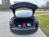 Tesla - model 3 - stnd.rwd plus 60 kwh - n-634-ps - 2021 - afbeelding 17 van  25