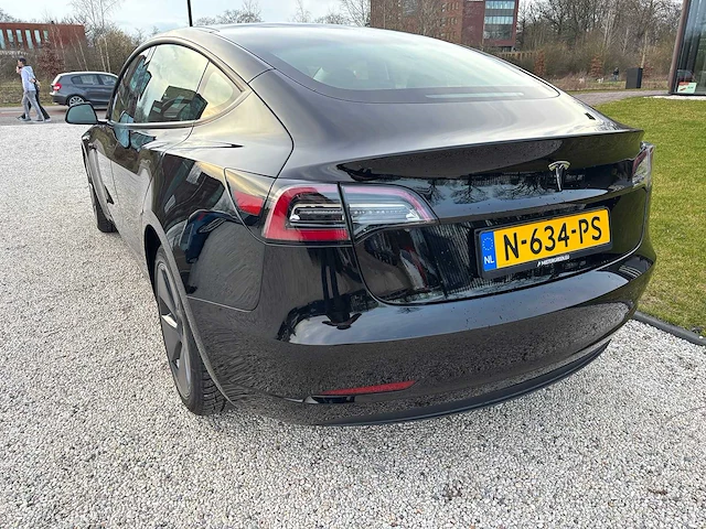 Tesla - model 3 - stnd.rwd plus 60 kwh - n-634-ps - 2021 - afbeelding 21 van  25