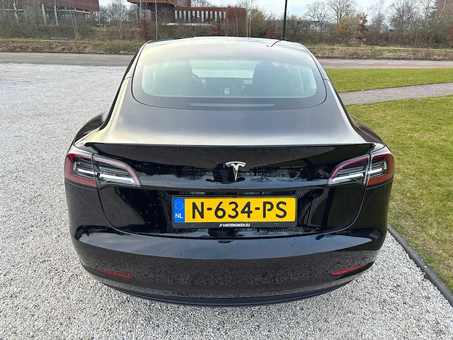 Tesla - model 3 - stnd.rwd plus 60 kwh - n-634-ps - 2021 - afbeelding 22 van  25