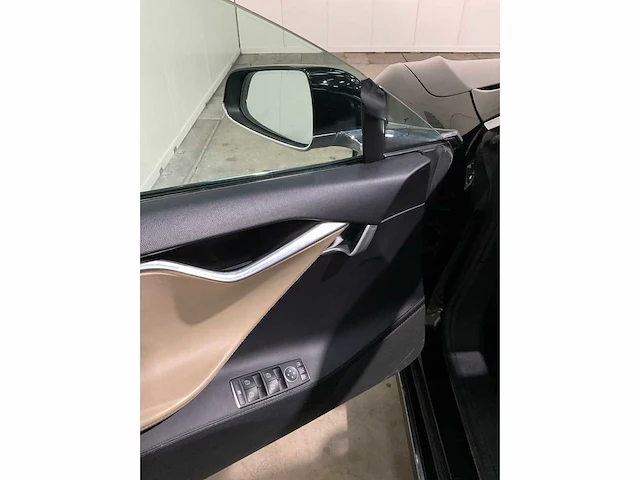 Tesla - model s - p85 - free supercharging - 2013 - afbeelding 6 van  29