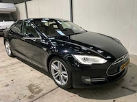Tesla - model s - p85 - free supercharging - 2013 - afbeelding 29 van  29