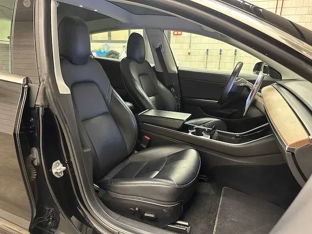 Tesla model 3 long range 75 kwh 351pk 2019 orig-nl, g-211-xx - afbeelding 22 van  34