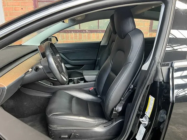 Tesla model 3 long range 75 kwh 351pk 2019 (origineel-nl), zk-241-d - afbeelding 14 van  33