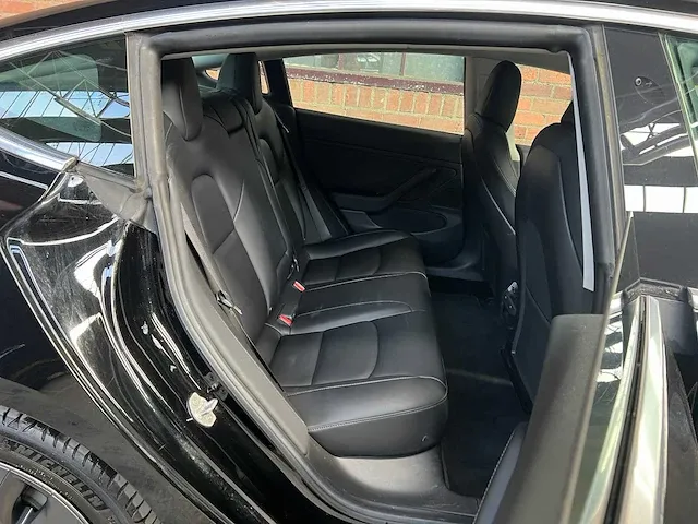 Tesla model 3 long range 75 kwh 351pk 2019 (origineel-nl), zk-241-d - afbeelding 21 van  33