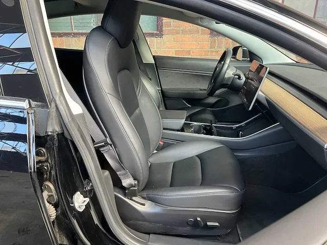Tesla model 3 long range 75 kwh 351pk 2019 (origineel-nl), zk-241-d - afbeelding 22 van  33