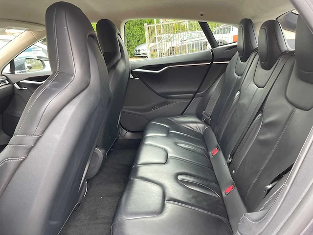 Tesla model 3 long range awd 75kwh 2019 | g-978-tj - afbeelding 18 van  19