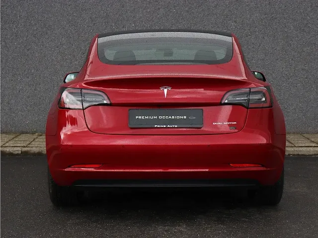 Tesla model 3 long range dual motor | t-174-bf - afbeelding 21 van  44