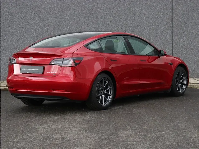 Tesla model 3 long range dual motor | t-174-bf - afbeelding 33 van  44