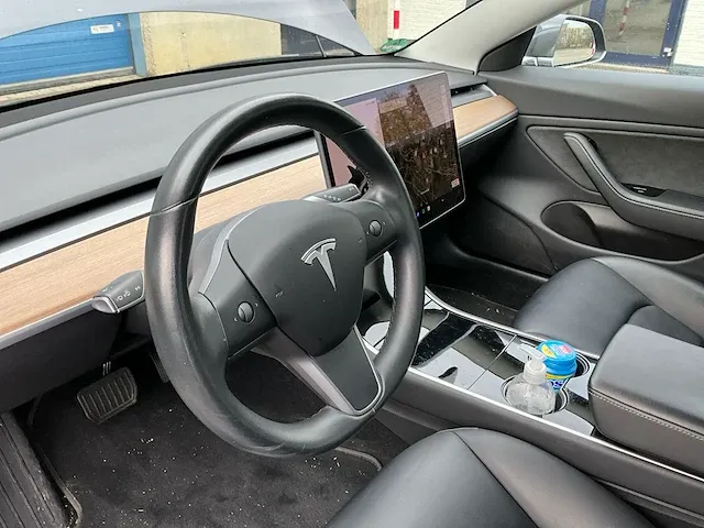 Tesla model 3 long range personenauto - afbeelding 3 van  23
