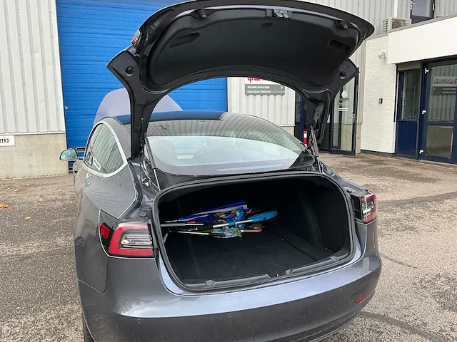 Tesla model 3 long range personenauto - afbeelding 7 van  23