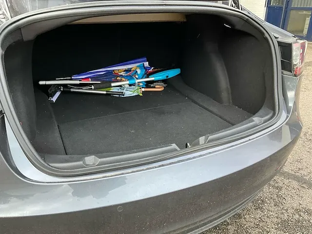 Tesla model 3 long range personenauto - afbeelding 8 van  23