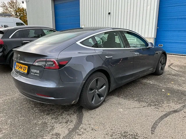 Tesla model 3 long range personenauto - afbeelding 19 van  23