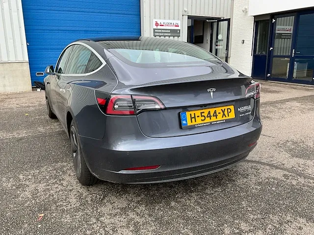 Tesla model 3 long range personenauto - afbeelding 21 van  23