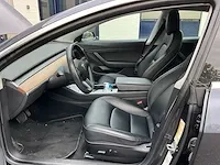 Tesla model 3 long range personenauto - afbeelding 23 van  23