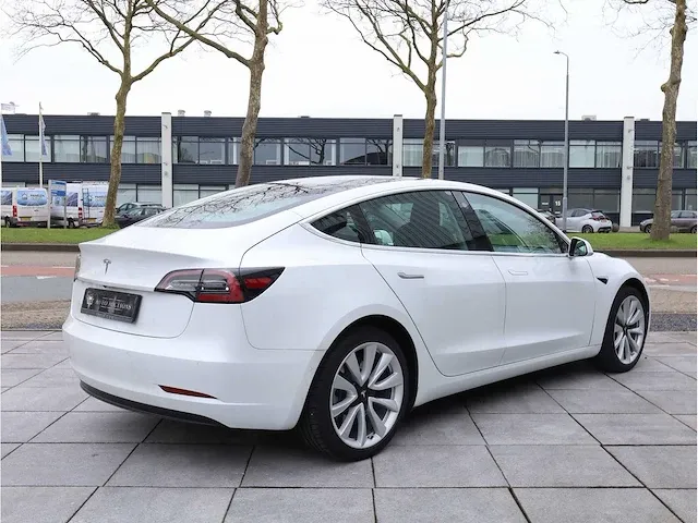 Tesla model 3 standard range plus rwd 60 kwh automaat 2019 panoramadak vol leer camera autopilot , g-446-tr - afbeelding 30 van  34