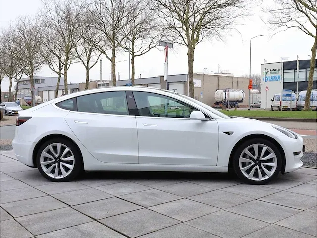 Tesla model 3 standard range plus rwd 60 kwh automaat 2019 panoramadak vol leer camera autopilot , g-446-tr - afbeelding 31 van  34