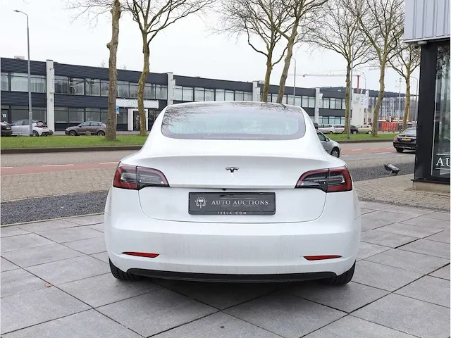 Tesla model 3 standard range plus rwd 60 kwh automaat 2019 panoramadak vol leer camera autopilot , g-446-tr - afbeelding 29 van  34