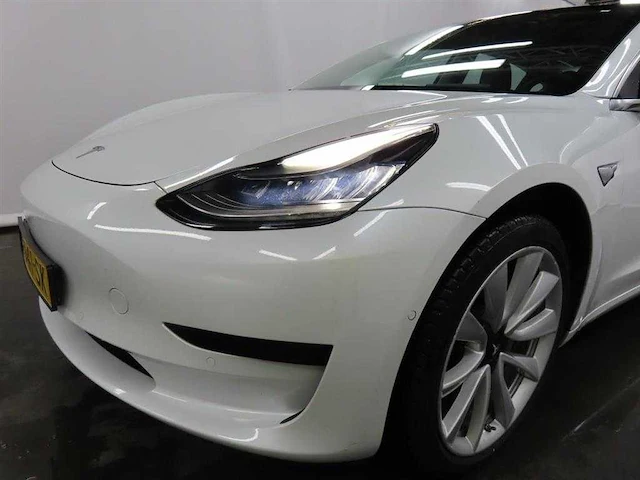 Tesla model 3 standard rwd plus 60 kwh 2019 trekhaak | g-941-sk - afbeelding 2 van  18