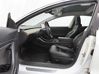 Tesla model 3 standard rwd plus 60 kwh 2019 trekhaak | g-941-sk - afbeelding 16 van  18