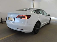 Tesla model 3 standard rwd plus 60 kwh 2020 full self driving | j-906-hn - afbeelding 10 van  17