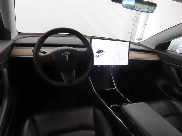 Tesla model 3 standard rwd plus 60 kwh 2020 full self driving | j-906-hn - afbeelding 13 van  17