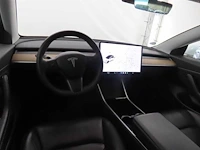 Tesla model 3 standard rwd plus 60 kwh 2020 full self driving | j-906-hn - afbeelding 13 van  17
