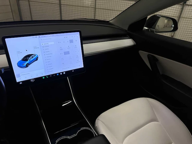 Tesla model 3 standard rwd plus 60 kwh 238pk 2019 (origineel-nl + 1e eigenaar), g-679-gd - afbeelding 14 van  41