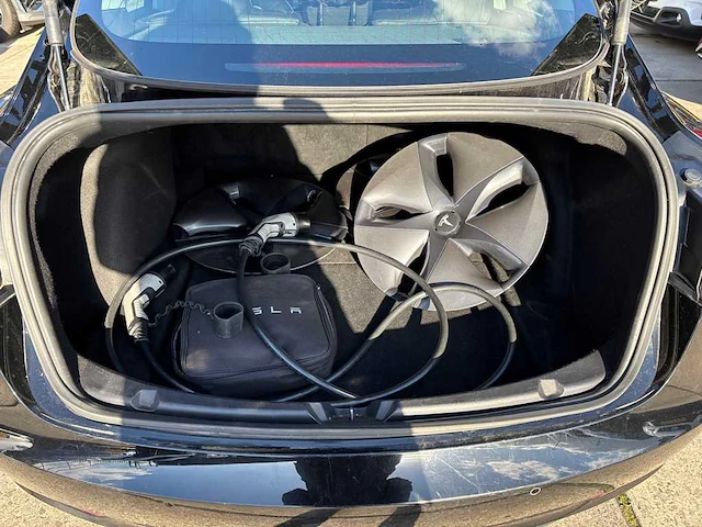Tesla model 3 standard rwd plus 60 kwh car 2020 | h-039-jn - afbeelding 7 van  27