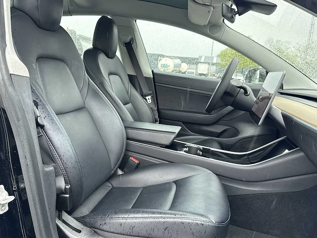Tesla model 3 standard rwd plus 60 kwh car 2020 | h-039-jn - afbeelding 23 van  27