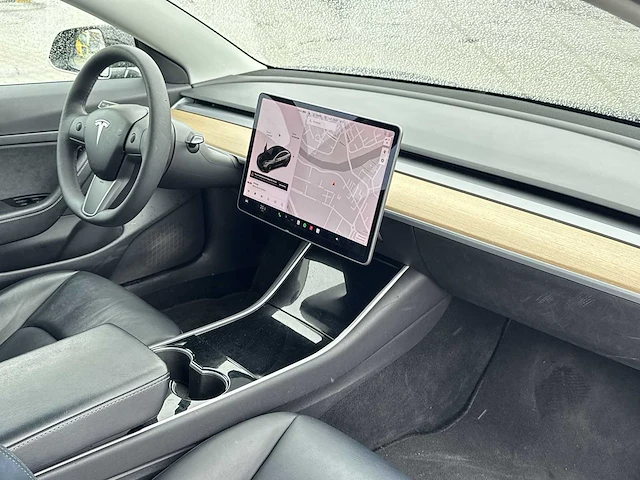Tesla model 3 standard rwd plus 60 kwh car 2020 | h-039-jn - afbeelding 24 van  27