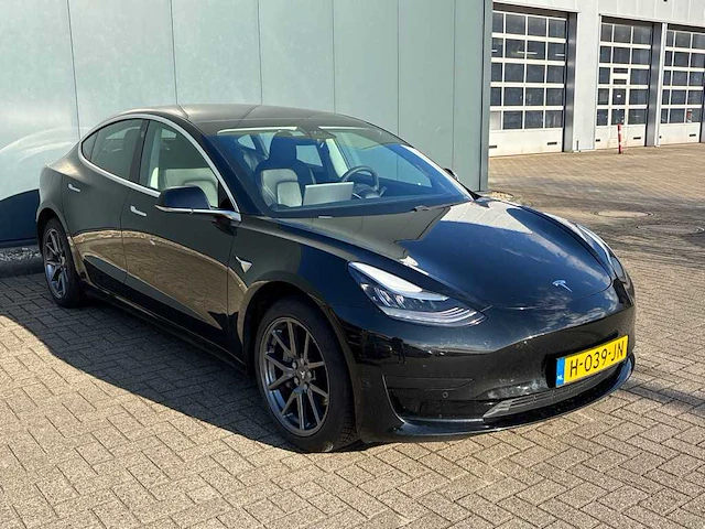 Tesla model 3 standard rwd plus 60 kwh car 2020 | h-039-jn - afbeelding 9 van  27
