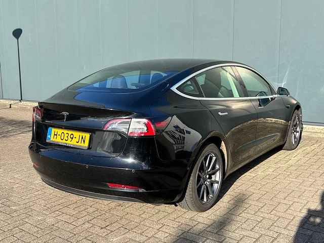 Tesla model 3 standard rwd plus 60 kwh car 2020 | h-039-jn - afbeelding 10 van  27
