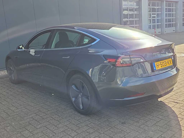 Tesla model 3 standard rwd plus 60 kwh car 2020 | h-503-kx - afbeelding 15 van  26