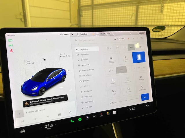 Tesla model 3 standard rwd plus 60 kwh (origineel-nl & 1e eigenaar) 238pk 2019, g-021-bb - afbeelding 25 van  68