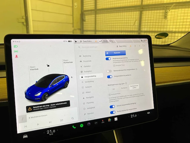 Tesla model 3 standard rwd plus 60 kwh (origineel-nl & 1e eigenaar) 238pk 2019, g-021-bb - afbeelding 30 van  68